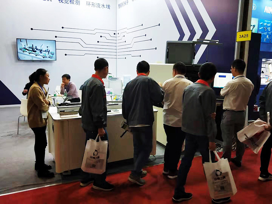 实时 | hb火博新机亮相2019大湾区工业博览会